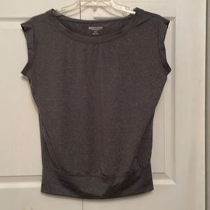 🌷EXP CORE Performance Top Sleeveless with Banded Waist XS